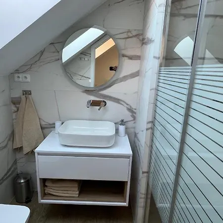 Pension Mikulov ゲストハウス 4*