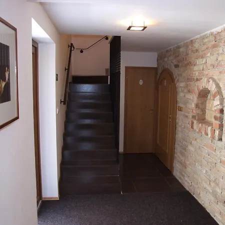 ゲストハウス Pension Mikulov